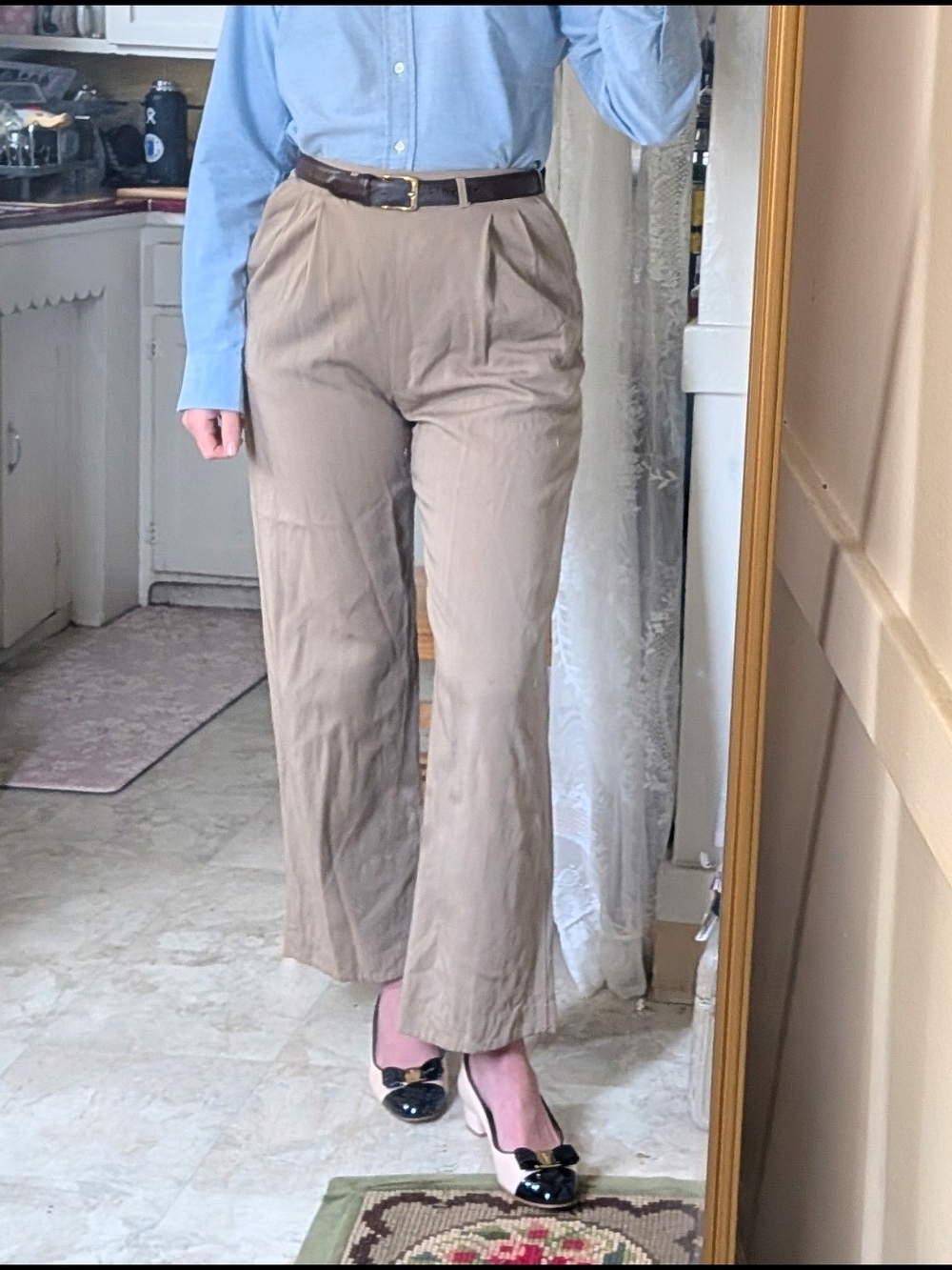 Vintage 1940s Rare Wool Classic High-Waist Pleated Women’s Trousers in Khaki